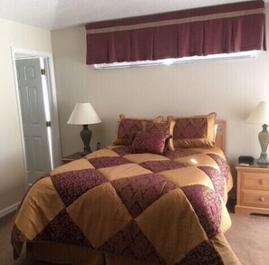 4 Schlafzimmer, Bügeleisen/Bügelbrett, WLAN, Bettwäsche