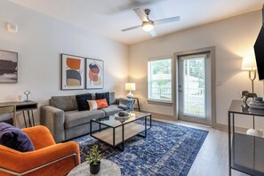 Smart TV - Landing | Beautiful 1BD, Yoga Studio, Pool (Santa Rosa Beach)