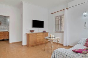 2 chambres, fer et planche à repasser, Wi-Fi, literie fournie