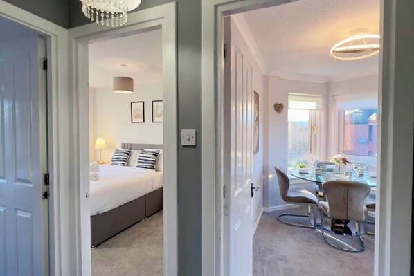 2 Schlafzimmer, Bügeleisen/Bügelbrett, WLAN, Bettwäsche