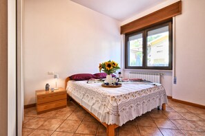 1 chambre, Wi-Fi gratuit, draps fournis