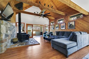 Smart TV, DVD player, books