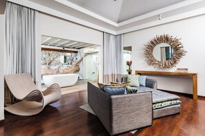 7 bedrooms, iron/ironing board, internet, bed sheets - Experience Luxury at Guanacaste Province 1000 (Guanacaste Province)