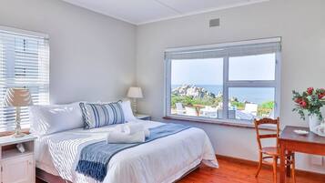4 habitaciones, escritorio, tabla de planchar con plancha y wifi gratis