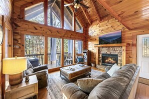 TV connectée, cheminée, baby-foot