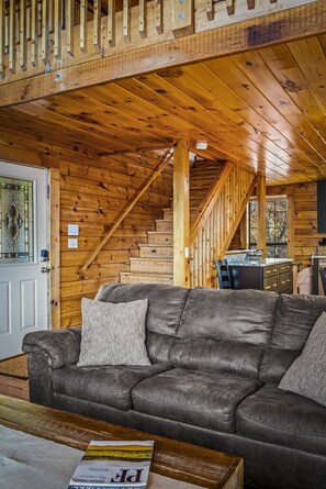 Smart-TV, Kamin, Tischfußball