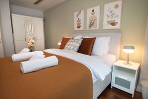 1 bedroom, iron/ironing board, free WiFi, bed sheets