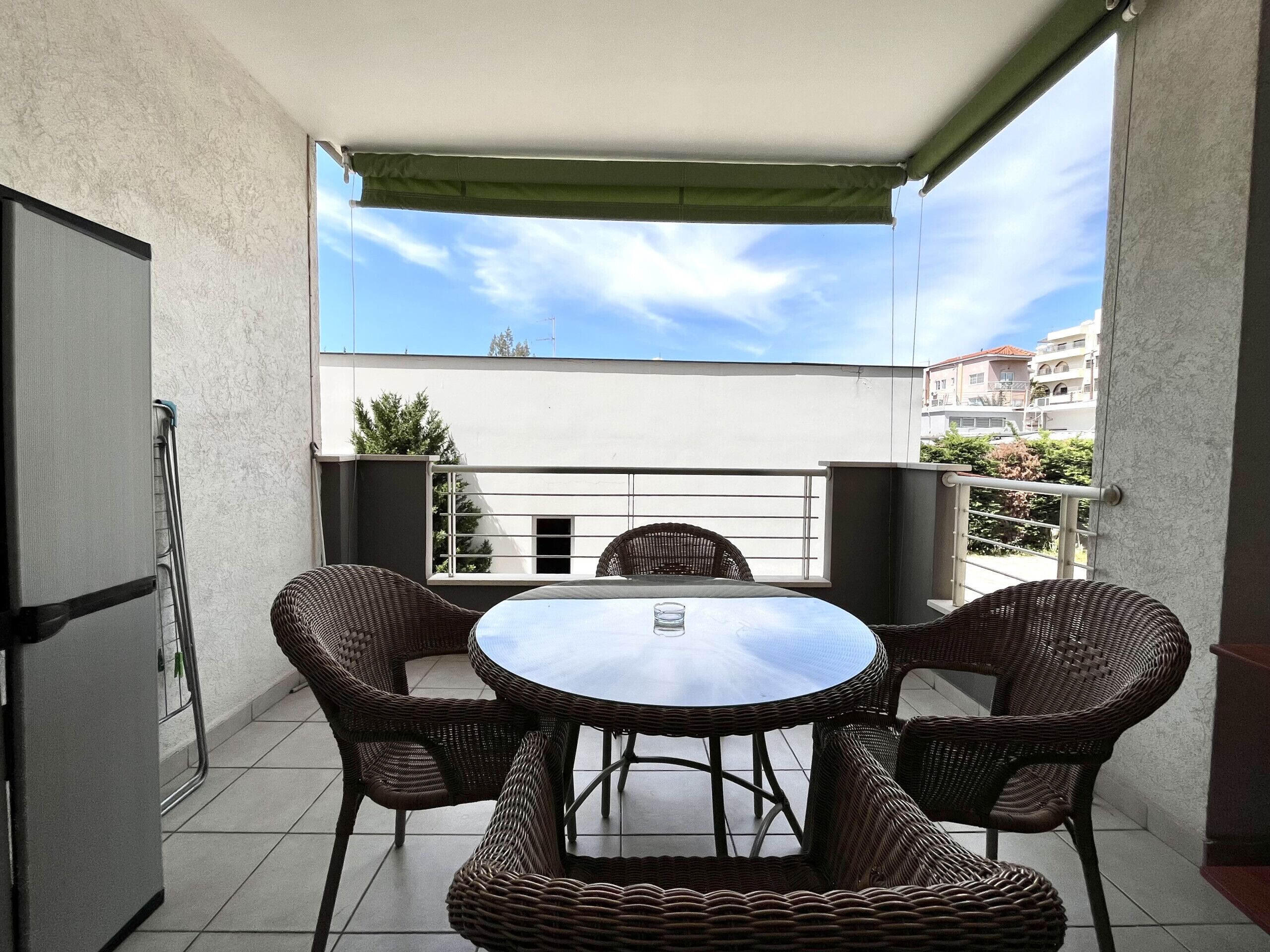 تناول الطعام بالخارج