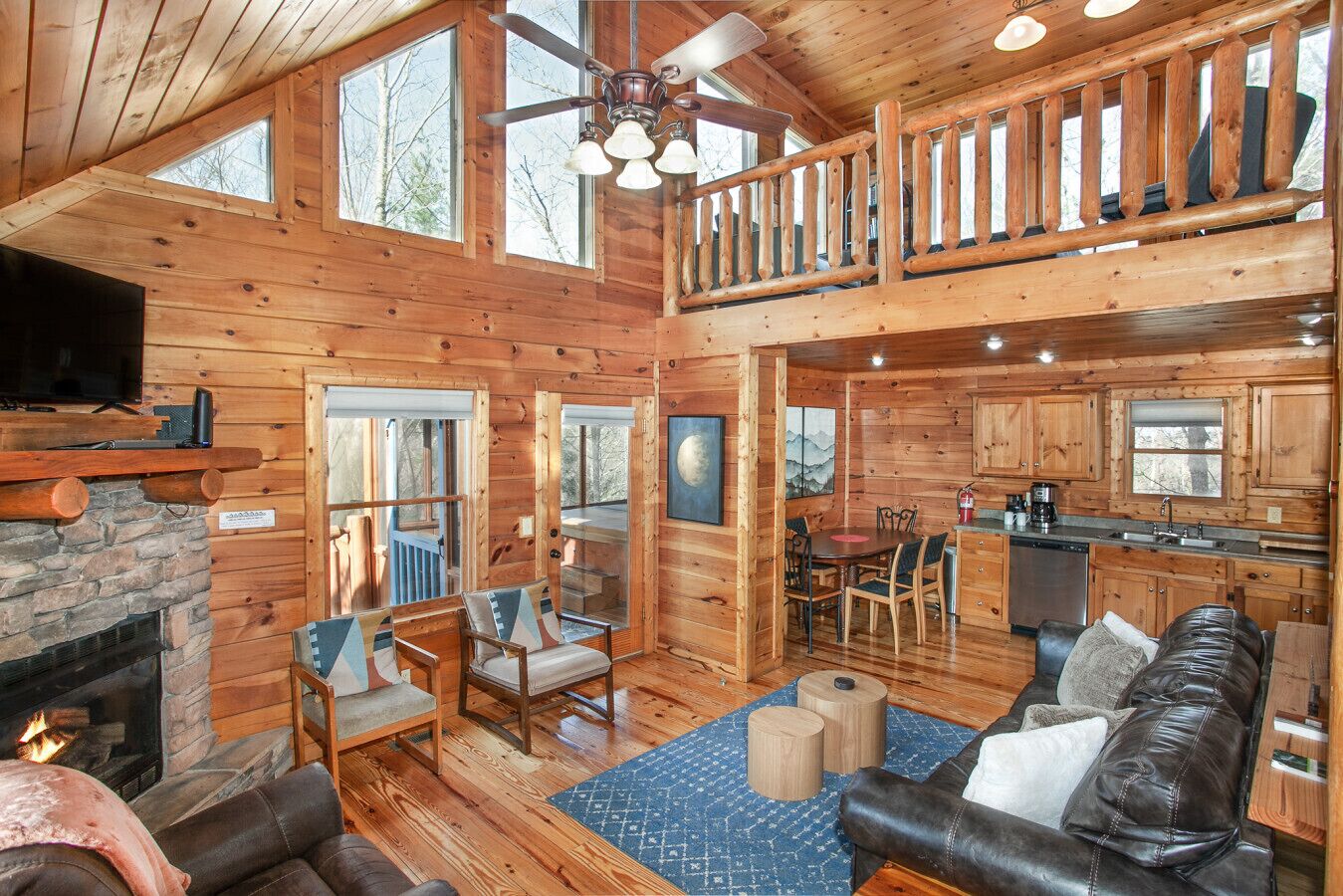 Smart-TV, peis og bøker