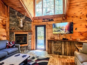 TV connectée, cheminée