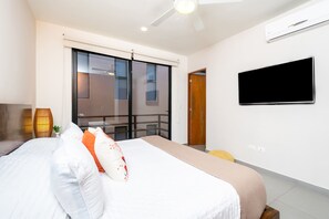 2 bedrooms, in-room safe, iron/ironing board, free WiFi