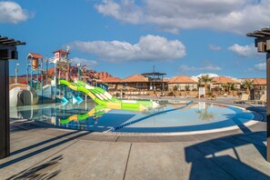 A heated pool - Luxury Retreat in Paradise Village  Sleeps 32  Private Hot Tub & Resort Amenities! (Santa Clara)