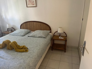 1 bedroom, iron/ironing board, bed sheets