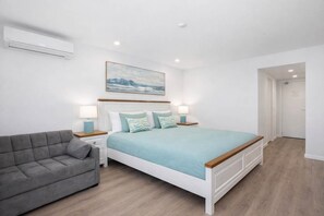 1 bedroom, desk, iron/ironing board, WiFi