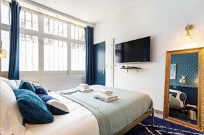 2 chambres, fer et planche à repasser, lit parapluie, Wi-Fi gratuit