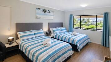 Una scrivania, ferro/asse da stiro, Wi-Fi, lenzuola