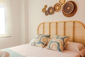 2 Schlafzimmer, Schreibtisch, Bügeleisen/Bügelbrett, WLAN