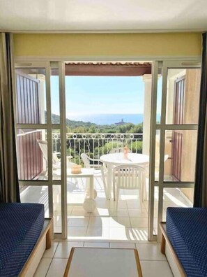 Interior - Apartment 2p with pool near the sea (Saint-Raphaël)