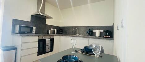 Fridge, microwave, oven, dishwasher