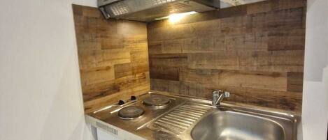 Fridge, microwave, coffee/tea maker