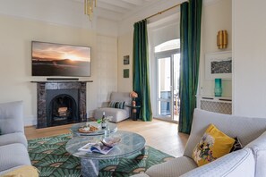 Televisión y estéreo 