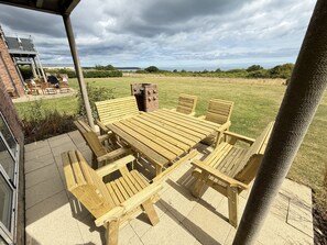 屋外ダイニングエリア