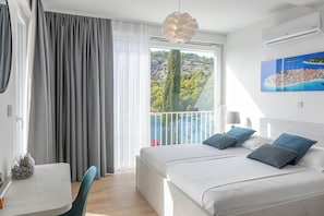 5 Schlafzimmer, BĂŒgeleisen/BĂŒgelbrett, kostenloses WLAN, BettwĂ€sche