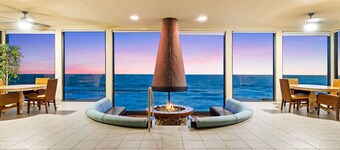 Oceanview Solana Beach Getaway with Pool & Hot Tub