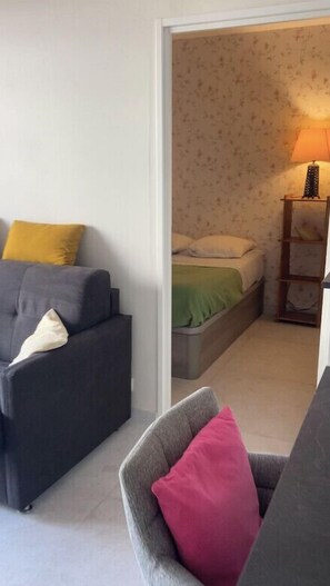 1 Schlafzimmer, Bügeleisen/Bügelbrett, Bettwäsche