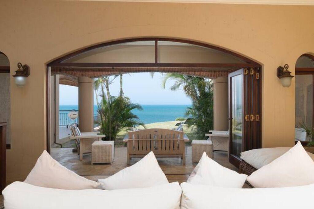 8 bedrooms, iron/ironing board, WiFi, bed sheets