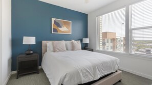 2 bedrooms, desk, iron/ironing board, WiFi
