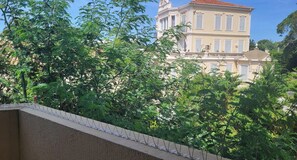 Property grounds - 1 bedroom apartment with balcony near the beach (Saint-Raphaël)