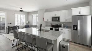 Fridge, microwave, oven, stovetop - Landing | Incredible 2BD, Pool, Gym (Madison)