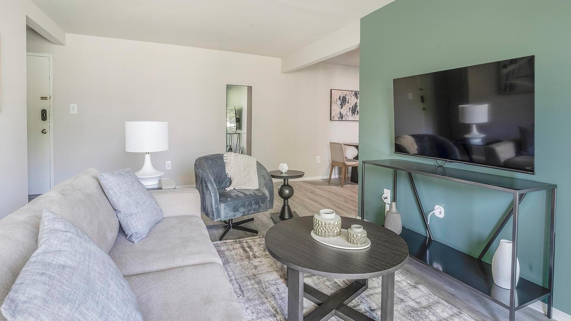 Landing | Spectacular 1bd, Gym, Pool - Washington, DC