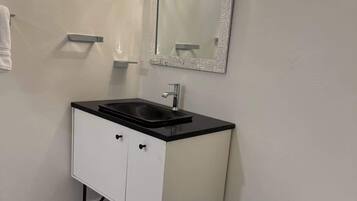 Douche, séchoir à cheveux