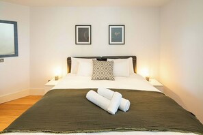 1 chambre, fer et planche à repasser, Wi-Fi, literie fournie
