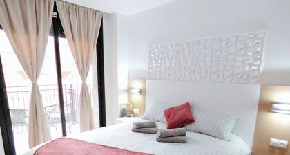 Nicolle apartament condo in serene Lloret de Mar with parking&piscina