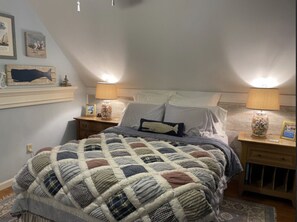 1 bedroom, iron/ironing board, free WiFi, bed sheets - Serene Coastline Retreat for 2 (Boothbay)