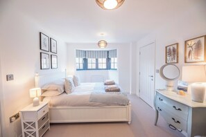 3 habitaciones, cuna de viaje, wifi y ropa de cama