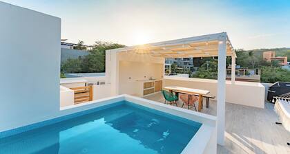 Rooftop Plunge Pool & Surf-Friendly Beachside Comfort