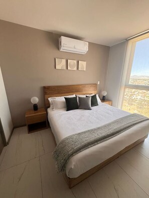 1 間睡房、書桌、Wi-Fi