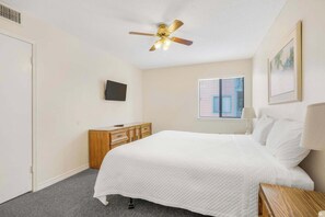 3 chambres, fer et planche à repasser, Wi-Fi, draps fournis