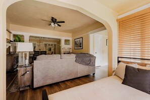 2 bedrooms, iron/ironing board, travel cot, WiFi