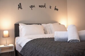 2 bedrooms, desk, iron/ironing board, free WiFi