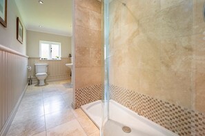 Bathroom - East Wing at Champaignes Toft, Mendlesham (Stowmarket)