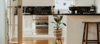 Mrs Smiths Devonport