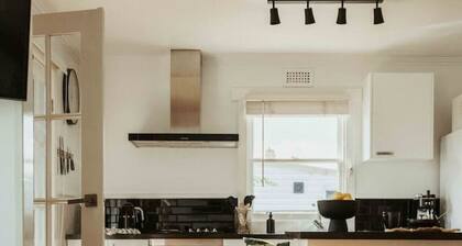 Mrs Smiths Devonport