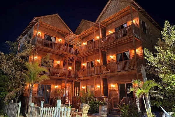 Krak-Inn rustic wood eco-hotel in Holbox