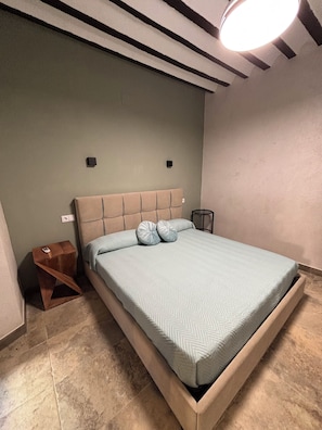 Apartamento superluxo, varanda, vista para o jardim | 1 quarto, Wi-Fi de cortesia