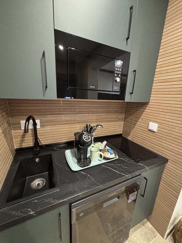 Appartement Luxe, patio, vue jardin | Cuisine privée